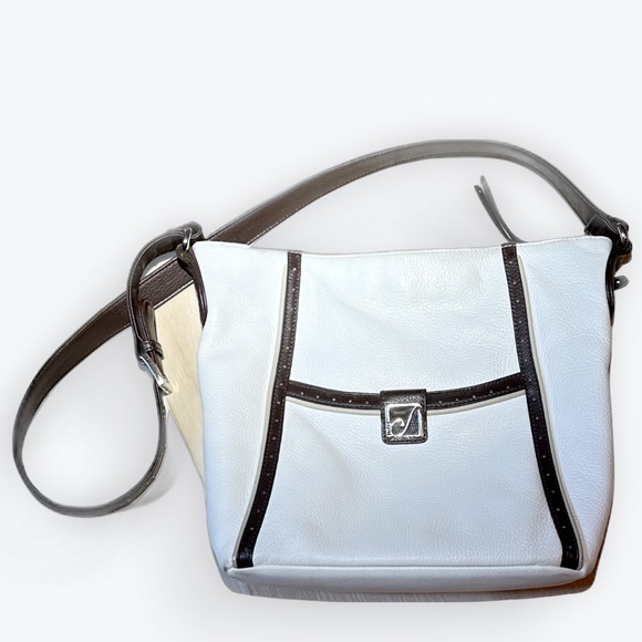 Stone Mountain Accessories Handbags - Stone Mountain White Leather Bag